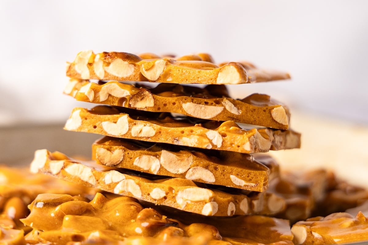 Master Classic Peanut Brittle: Easy Recipe & Gifting Tips